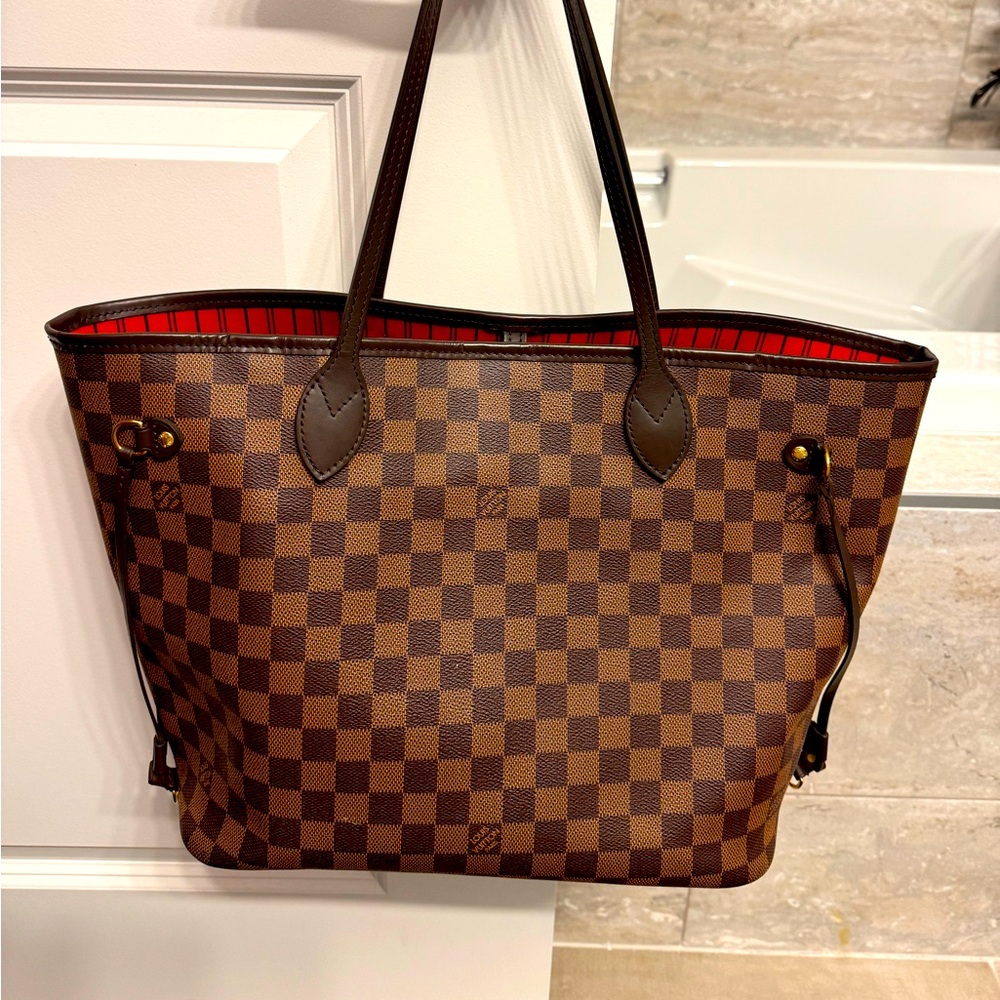 Louis Vuitton Neverfull MM Damier